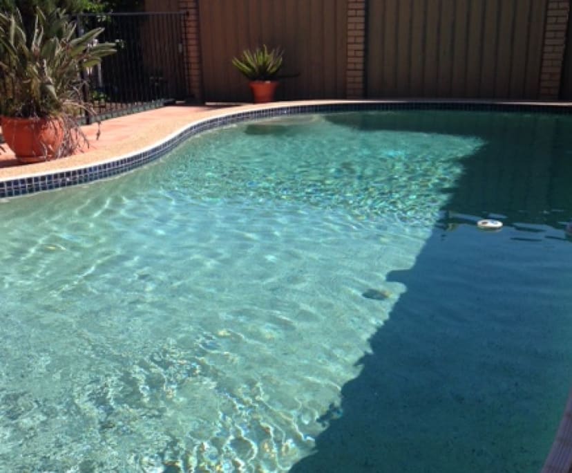 Room for Rent in Carindale, Brisbane 180, Furnish...