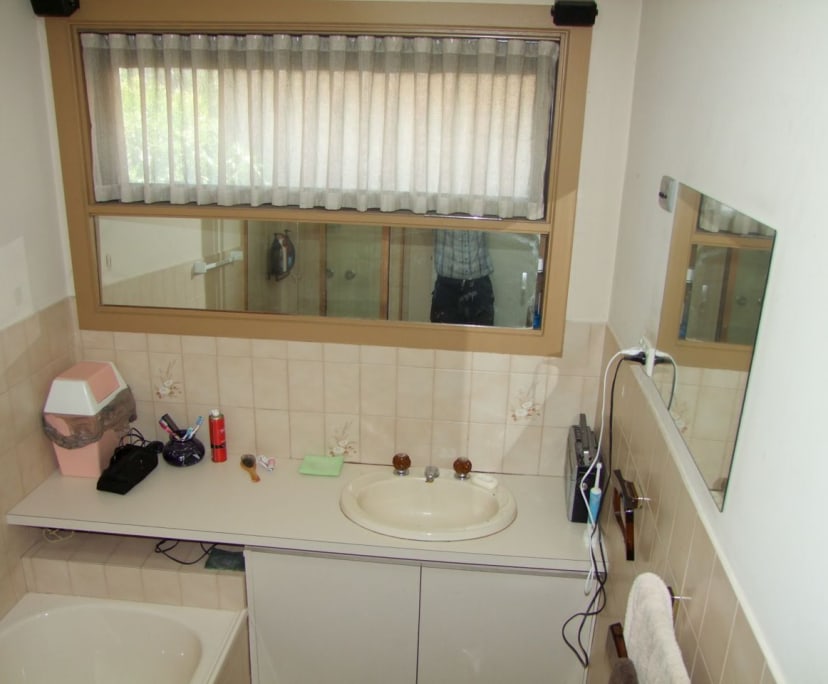 Unfurnished room in a share house