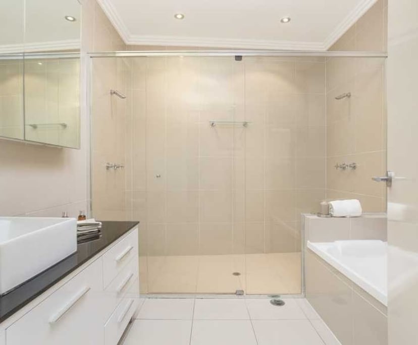 $220, Share-house, 5 bathrooms, Kelvin Grove QLD 4059