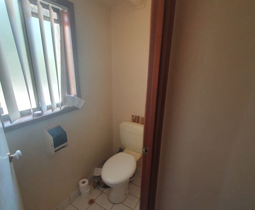 $250, Share-house, 3 bathrooms, Cleveland QLD 4163
