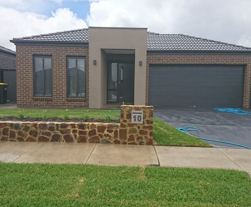 Room for Rent in Plumpton, VIC 250, Unfurnished,