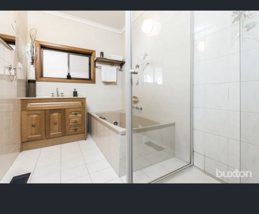 3 Rooms for Rent in Bell Park, Geelong 195200, F...