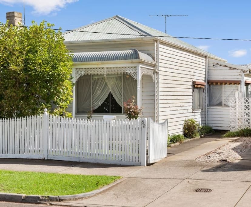 Whole property with 2 rooms for rent