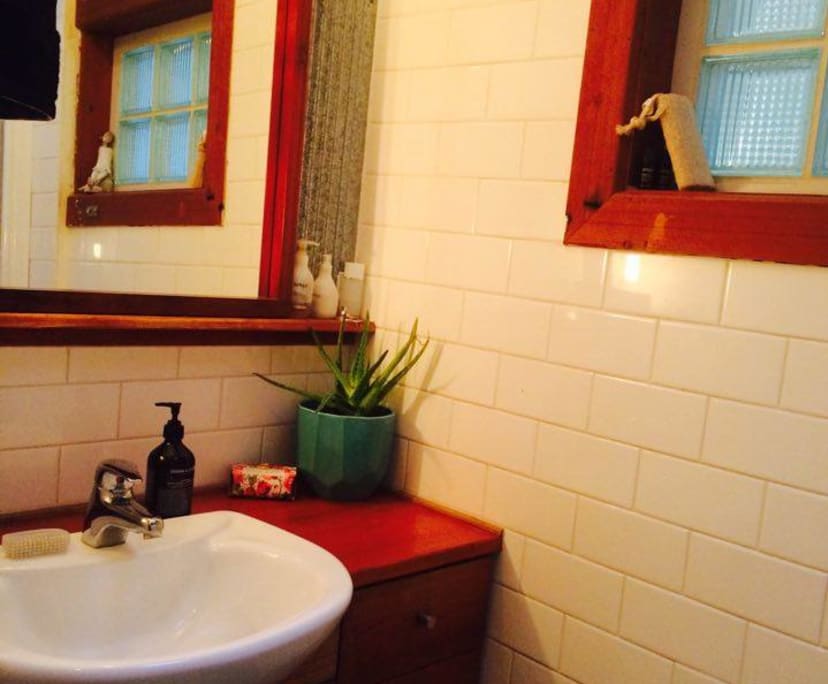 $265, Share-house, 3 bathrooms, Adelaide SA 5000