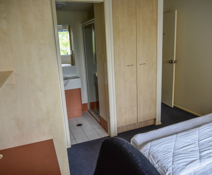 $255, Student-accommodation, 4 bathrooms, Sippy Downs QLD 4556