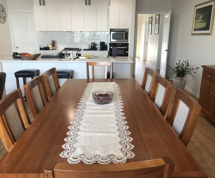 $300, Share-house, 3 bathrooms, Spring Farm NSW 2570