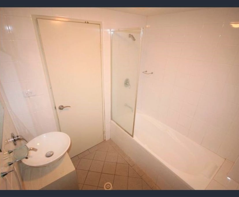 $265, Flatshare, 2 bathrooms, Chippendale NSW 2008