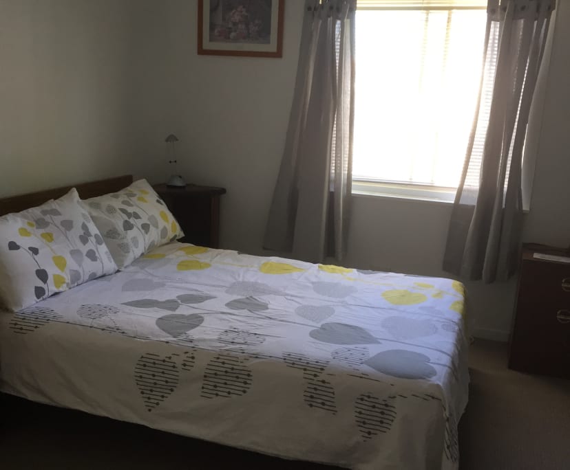 $325, Share-house, 5 bathrooms, Dutton Park QLD 4102