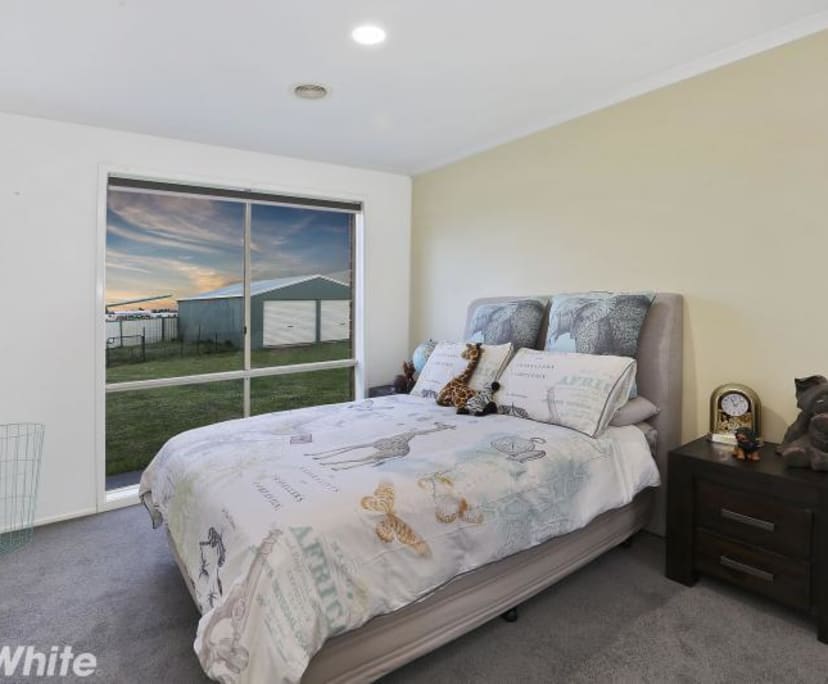 Room for Rent in Lovely Banks, Geelong 200, Flexi...