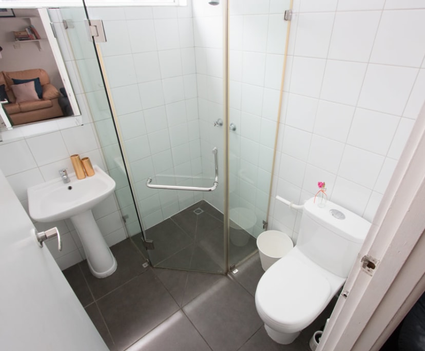 $2,100, Whole-property, 6 bathrooms, Balaclava VIC 3183