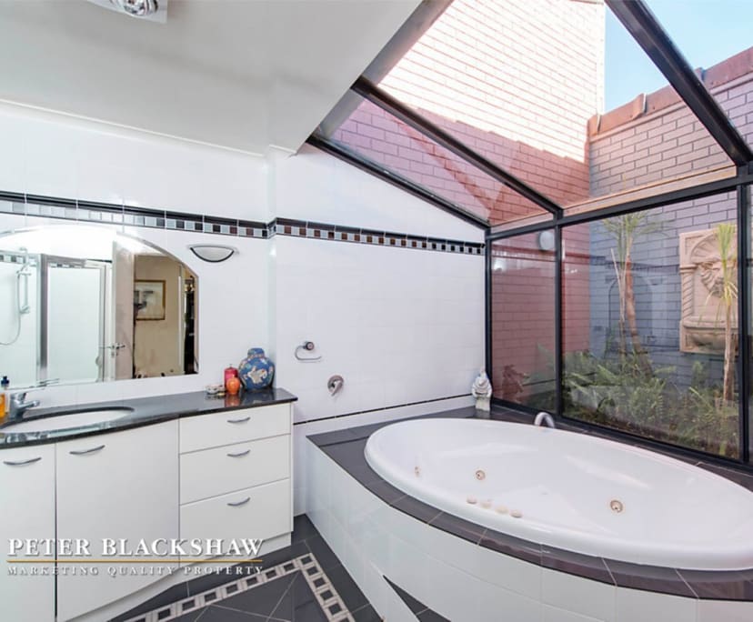 Room for Rent in Yarralumla, Canberra 369, Furnis...
