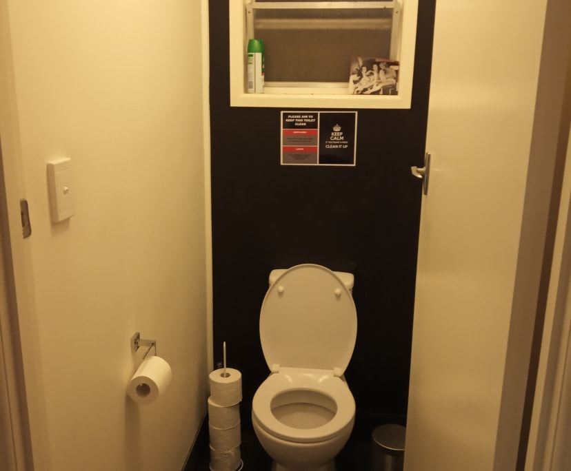 $300, Share-house, 3 bathrooms, Strathpine QLD 4500