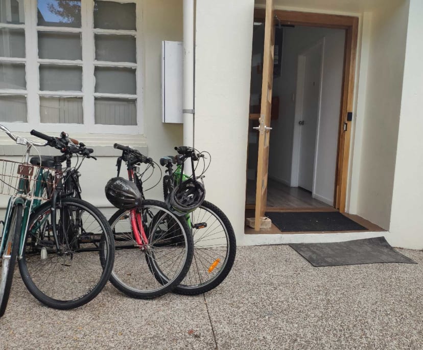 $220, Share-house, 6 bathrooms, South Brisbane QLD 4101