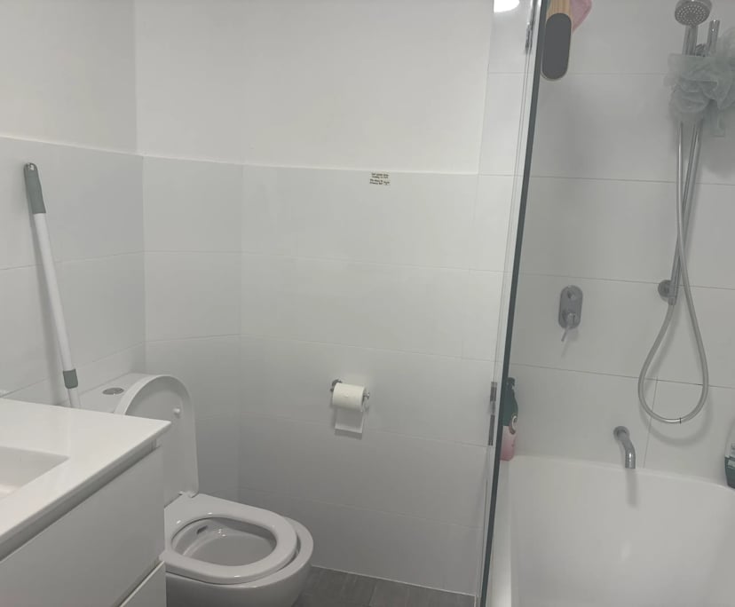 $270, Flatshare, 2 bathrooms, Fairy Meadow NSW 2519