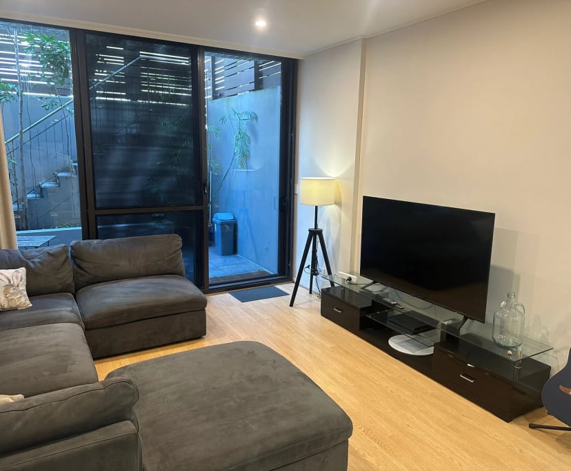 Furnished room in a flatshare