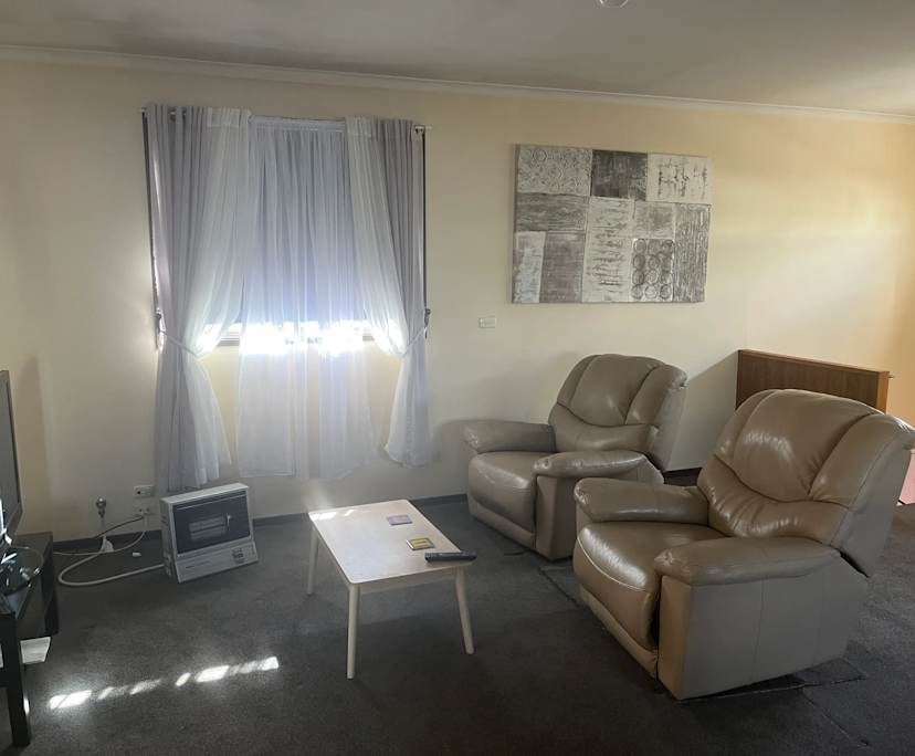 $250, Student-accommodation, 2 bathrooms, Wagga Wagga NSW 2650