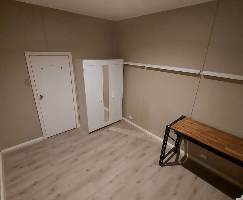 Unfurnished room in a share house