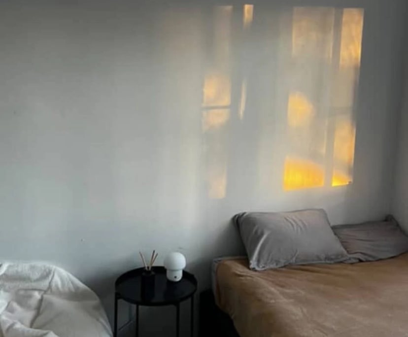 Furnished room in a flatshare