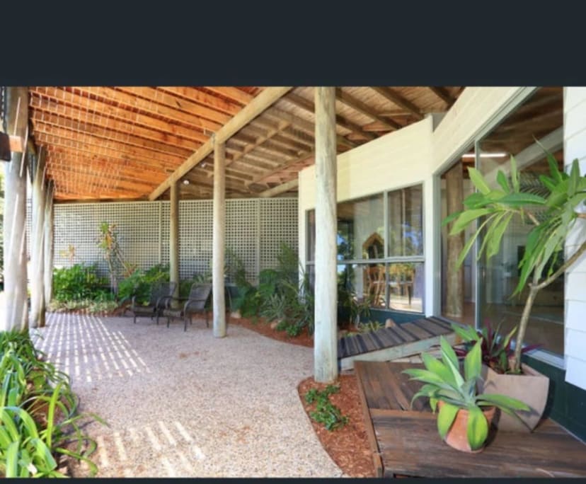 Room for Rent in Gaven, Gold Coast 300, Furnished...