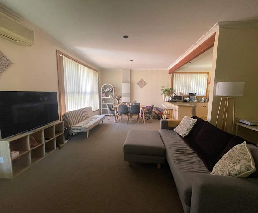 Unfurnished room in a share house