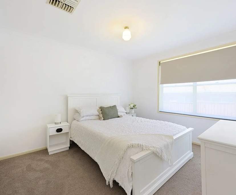 $300, Share-house, 4 bathrooms, Hillvue NSW 2340