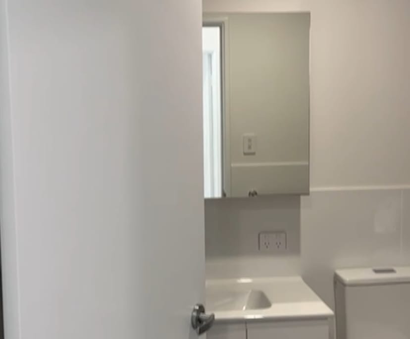 Unfurnished room in a flatshare