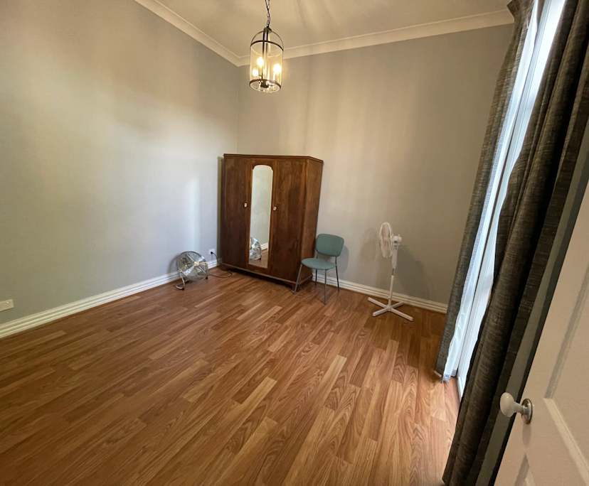 Unfurnished room in a share house