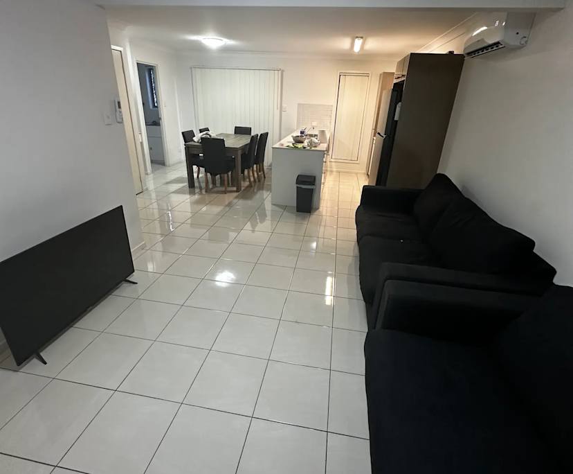 Unfurnished room in a share house