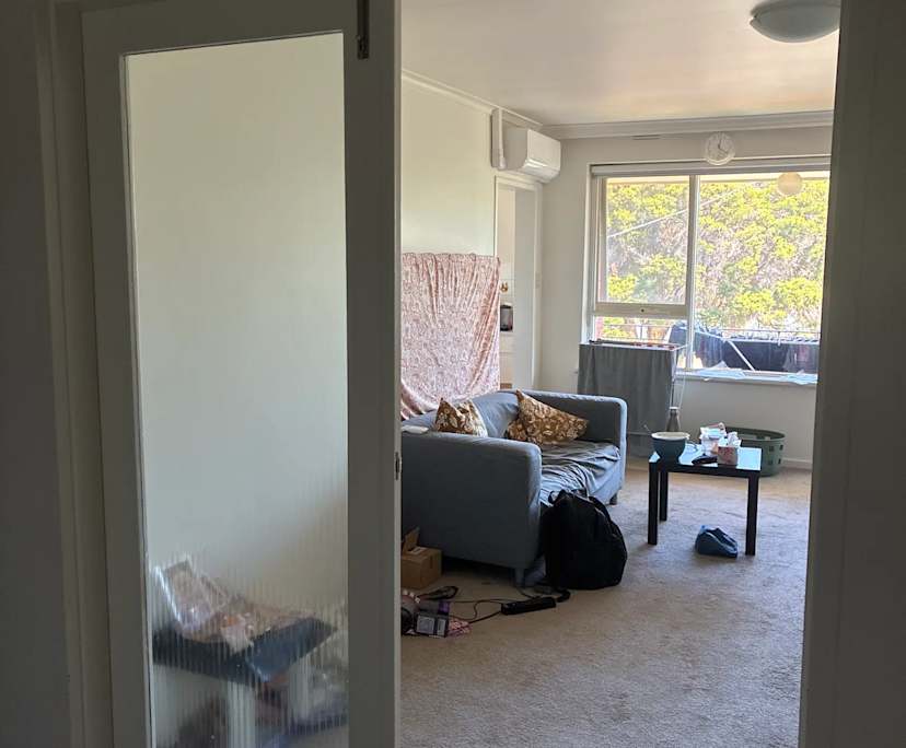Unfurnished room in a flatshare