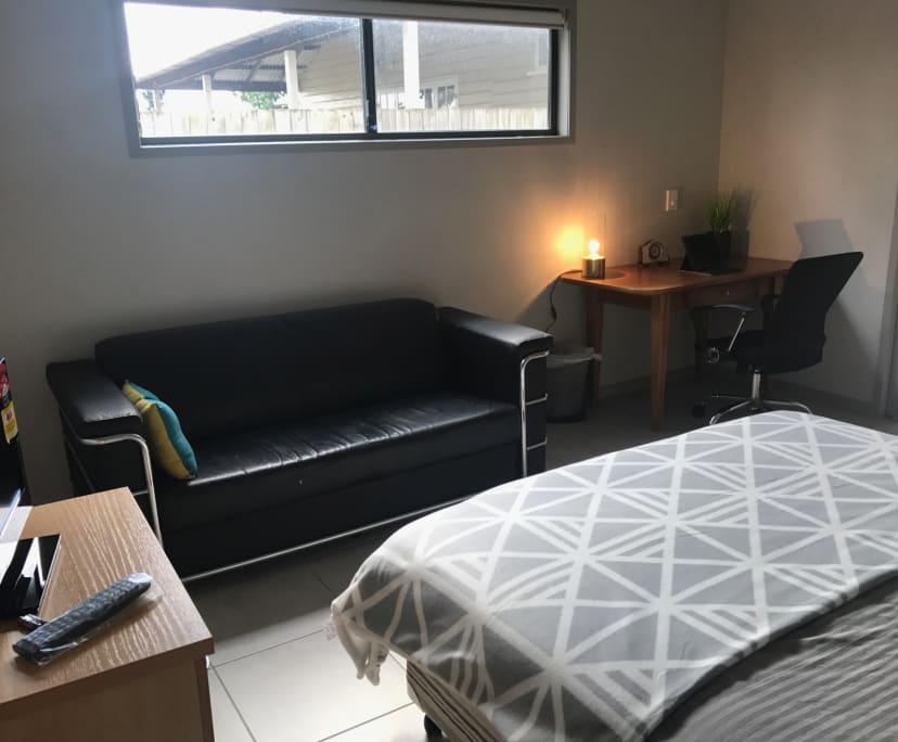 Room for Rent in Kelvin Grove, Brisbane 280, Furn...