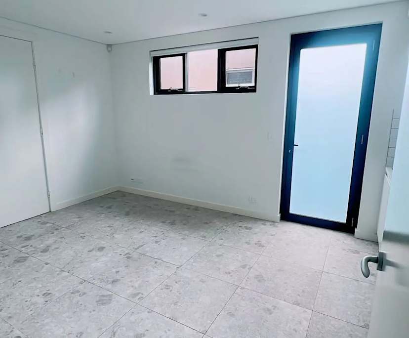 Room with ensuite in a share house