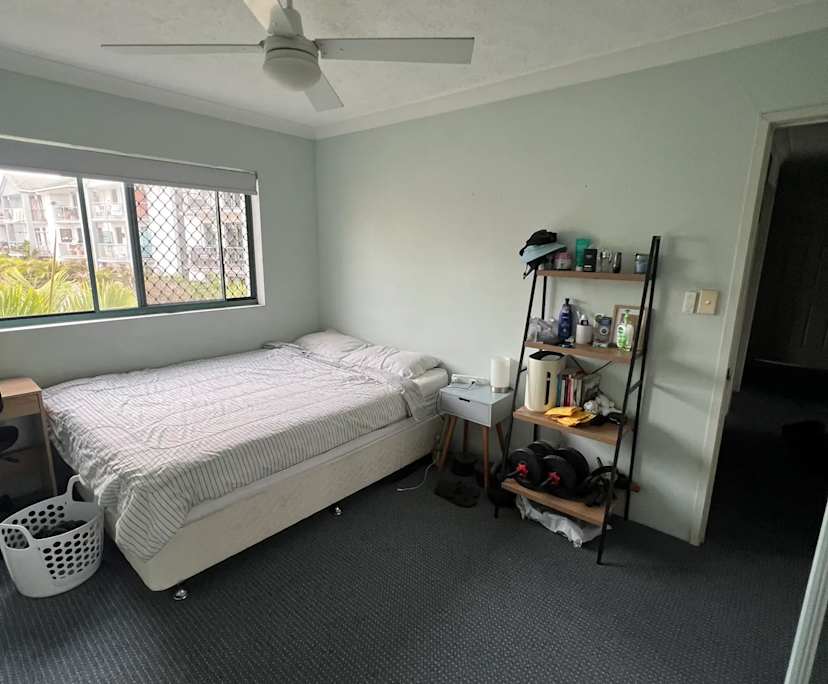 Furnished room in a share house