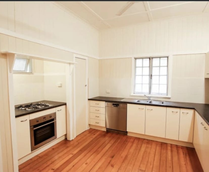 $250, Share-house, 3 bathrooms, Hendra QLD 4011