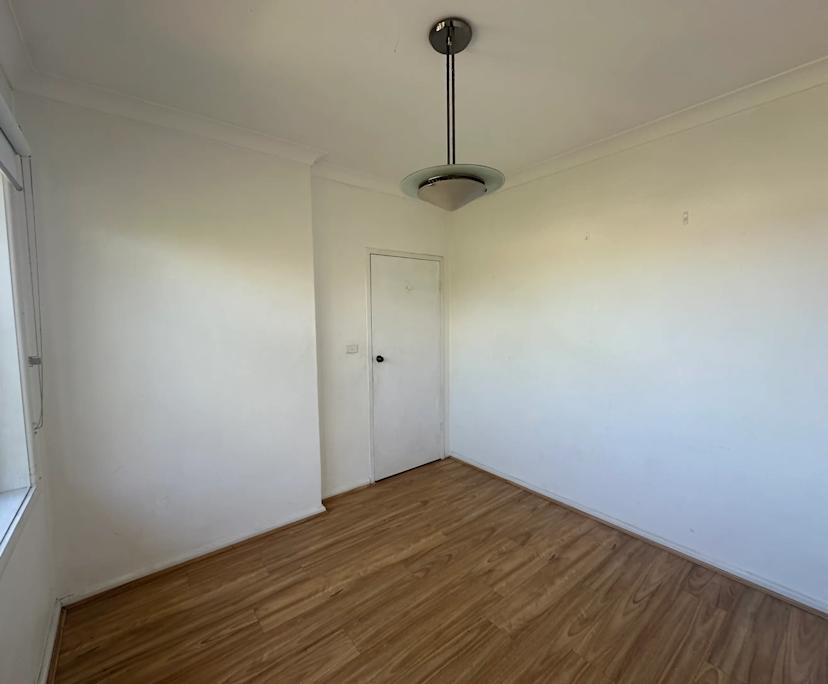 Unfurnished room in a share house