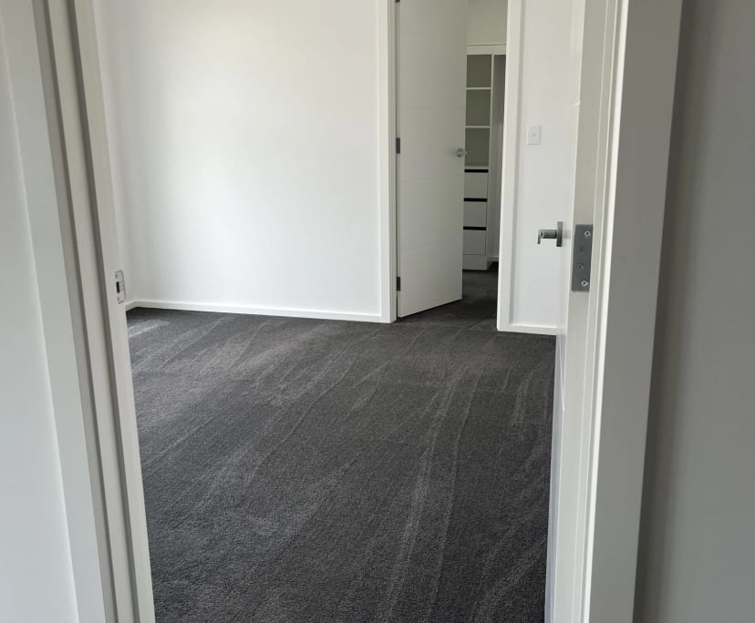 $330, Share-house, 3 bathrooms, Seaton SA 5023