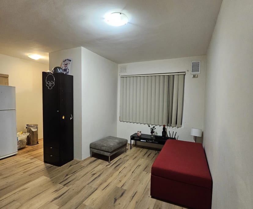 Furnished room in a flatshare