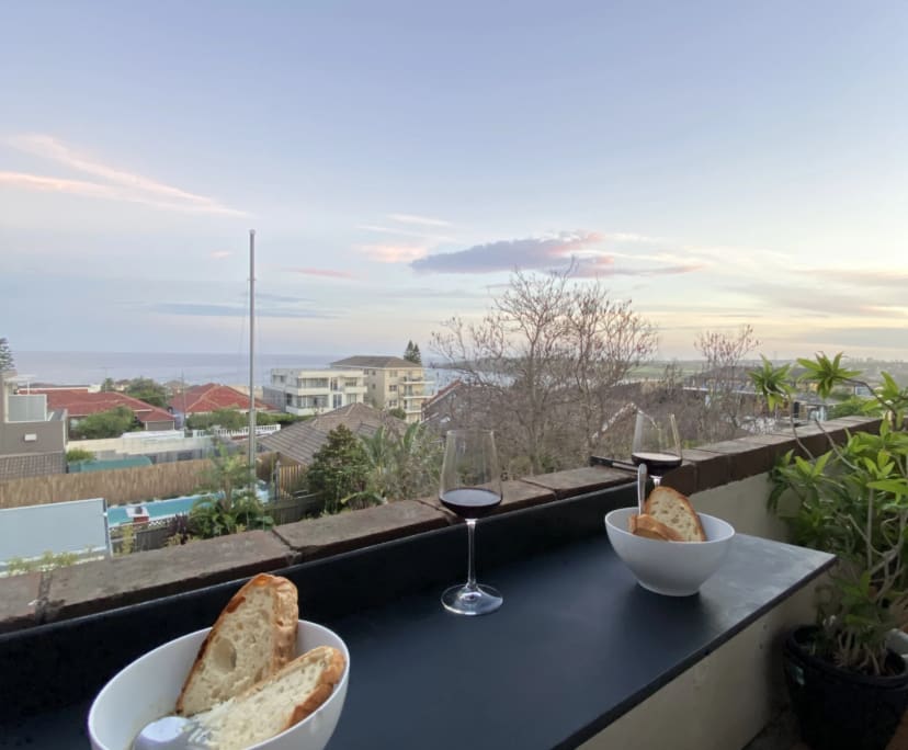 Furnished room in a flatshare