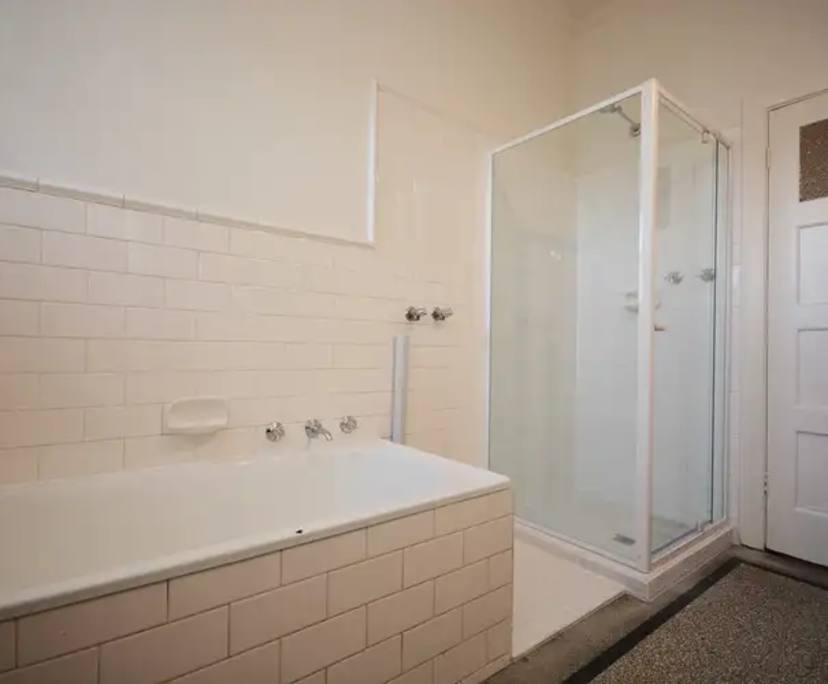 $400, Flatshare, 2 bathrooms, St Kilda VIC 3182