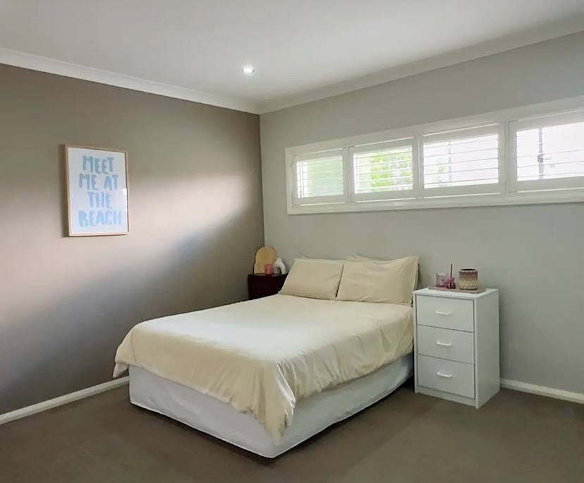 Furnished room in a share house