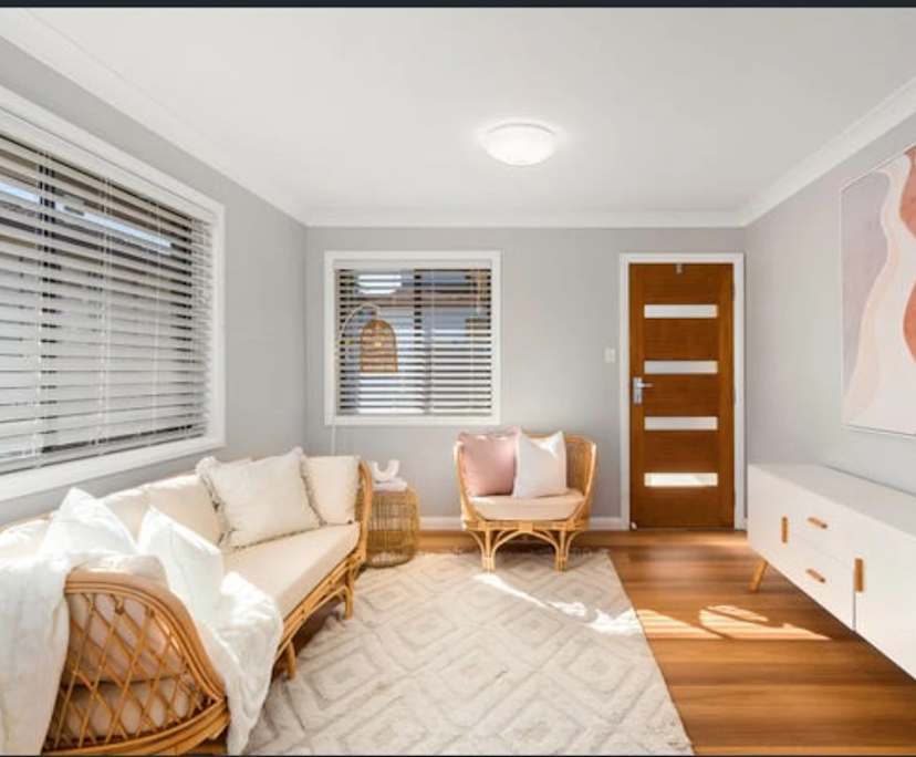 Whole property with 3 rooms for rent