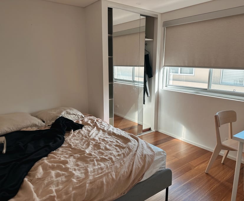 Furnished room in a flatshare