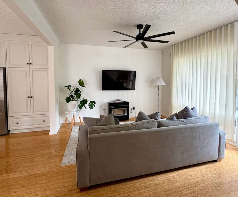 Whole property with 2 rooms for rent