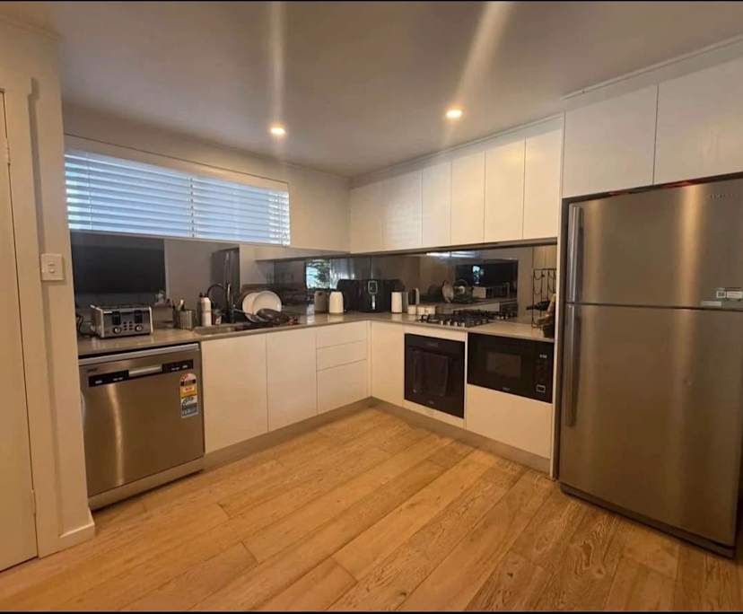 Unfurnished room in a flatshare