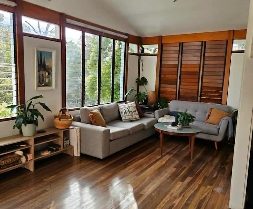 Room in a share house