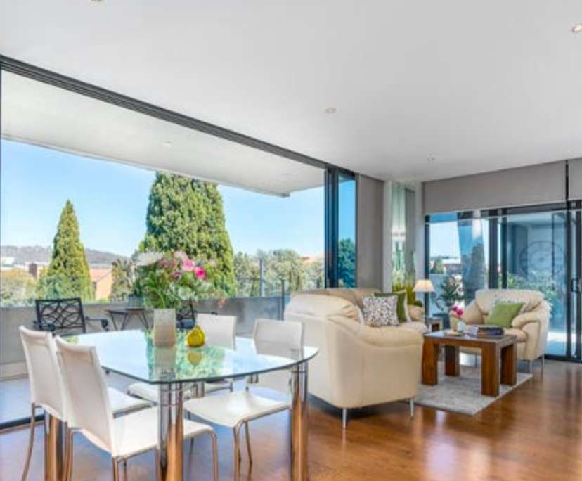 Unfurnished room with ensuite in a flatshare