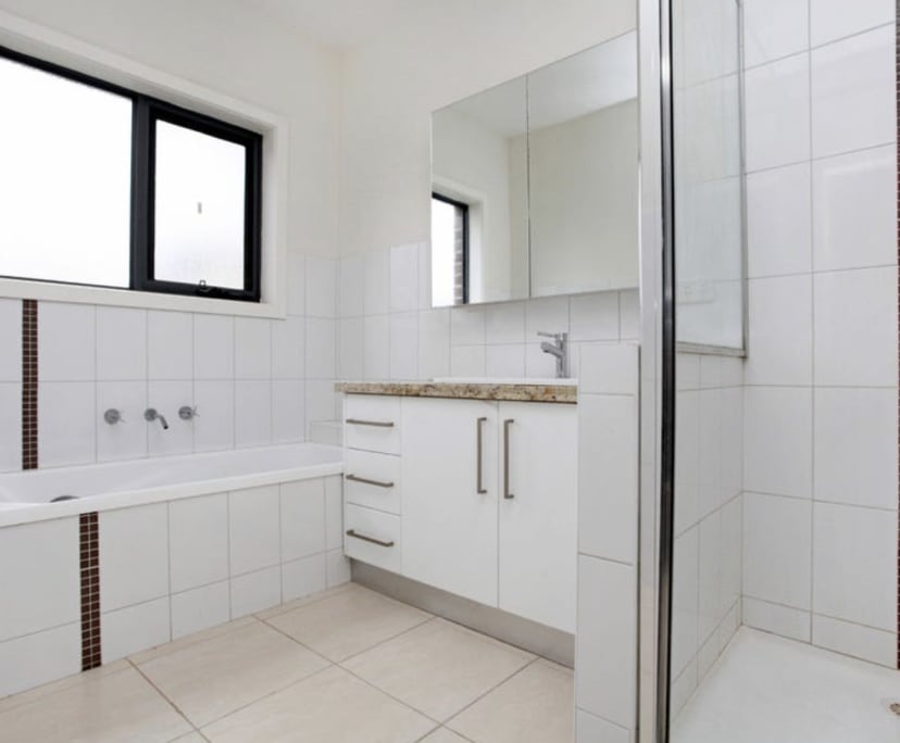 Room in a share house