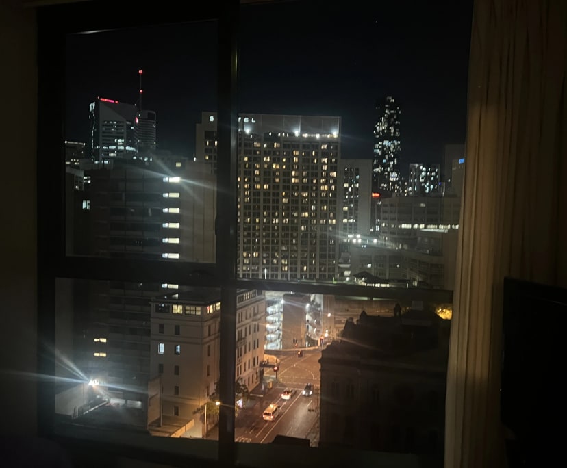 $350, Flatshare, 2 bathrooms, Spring Hill QLD 4000