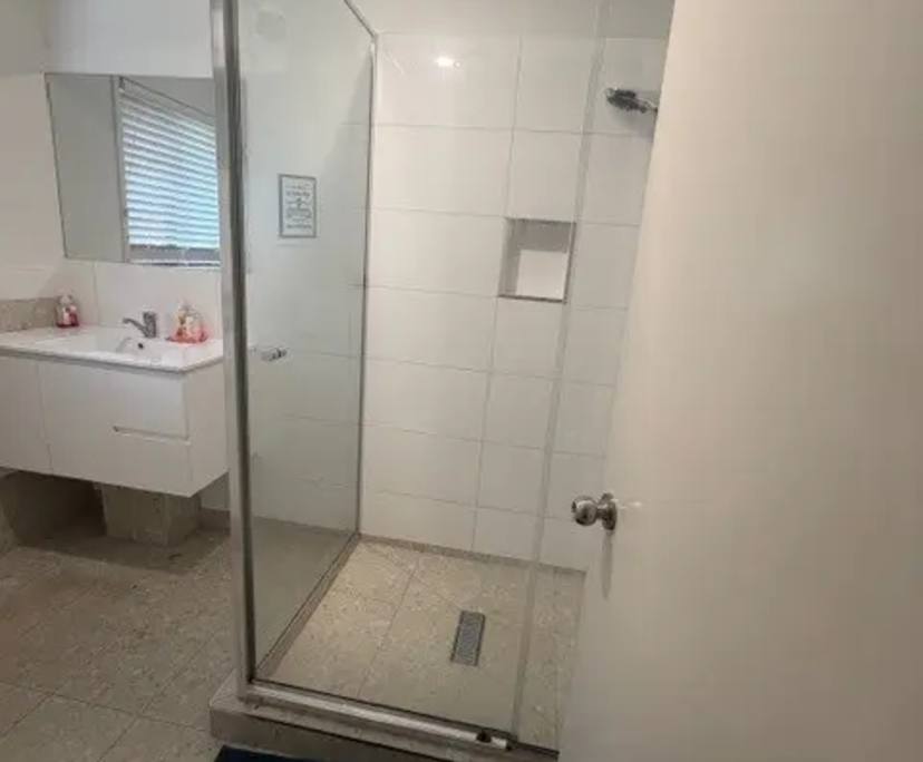 $240, Share-house, 5 bathrooms, Norman Gardens QLD 4701