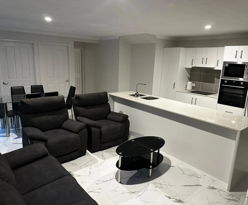 Whole property with 1 room for rent