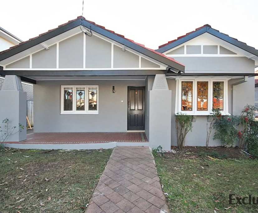 $1,300, Whole-property, 3 bathrooms, Rodd Point NSW 2046